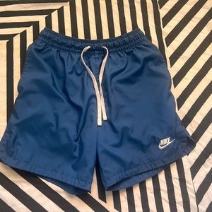 Mens XS Nike Woven 5” Essential Blue Shorts EUC